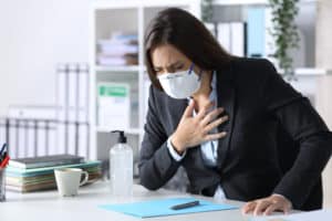 You are currently viewing COVID or Strep Throat: How to Tell the Difference?