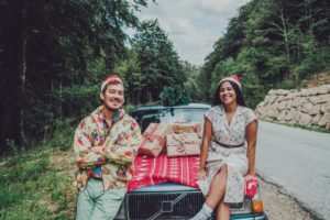 Read more about the article Stay Healthy While Traveling During The Holidays: 10 Little-Known Tips To Protect Your Well-Being This Season